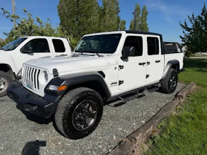 2020 Jeep Gladiator Sport - $28,500